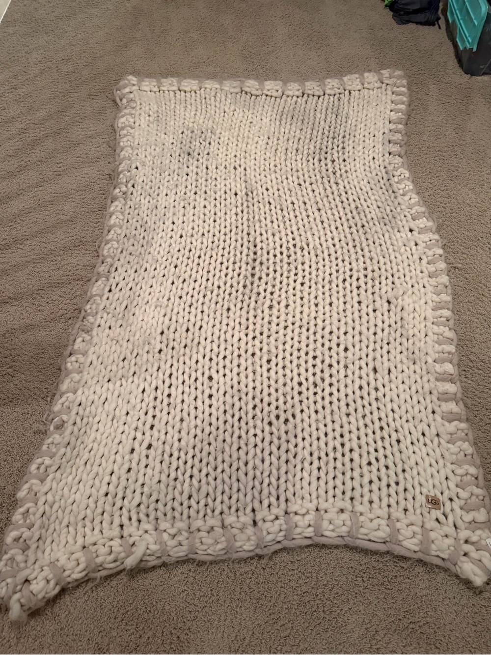 UGG Chunky Knit Throw Blanket Ivory Wool Blend 50 x 80 Repair Project
